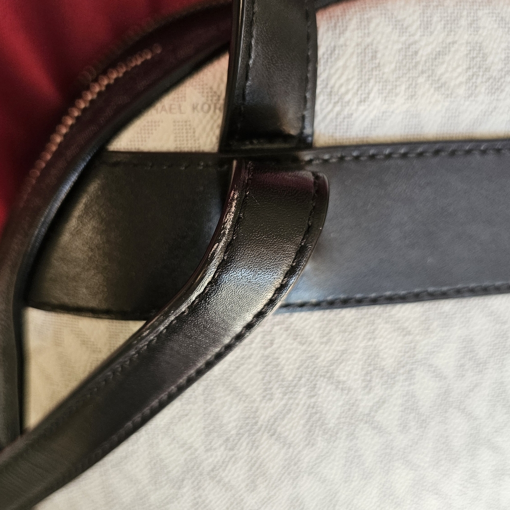 Michael Kors White and Gray Signature Mini Backpack - Picture 5 of 8
